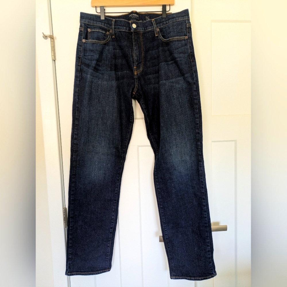 Lucky Brand 221 Straight Leg Jeans